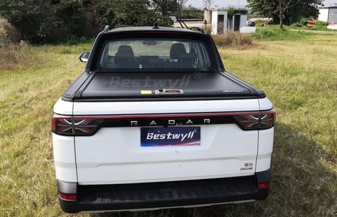 Manual Retractable Tonneau Cover: The Ultimate Guide