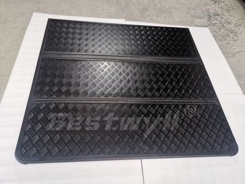 The Benefits of a Tri Fold Hard Tonneau Cover for Ford F150