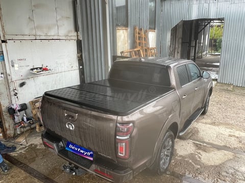 Everything You Need to Know About Tri Fold Hard Tonneau Covers