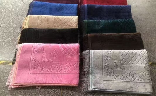 Top 10 Prayer Mats for Travel Lightweight & Portable Designs
