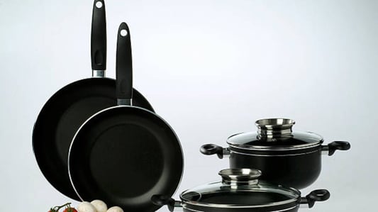 Easy Cooking: The Various Uses of Enamel Pots in Home Cooking