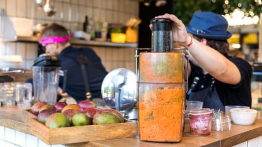The Benefits of Using a Hand Blender for Soup: Discover a Time-Saving and Delicious Tool!
