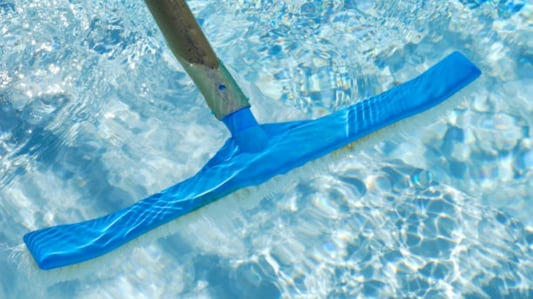 Improve Your Pool Cleaning with a Brush Vacuum for Pool