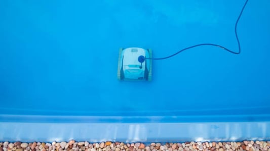 The Benefits of Robotic Pool Vacuums: Keeping Your Pool Clean and Pristine