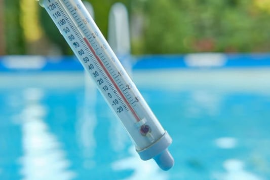 The 10 Best Swimming Pool Thermometers You Should Consider Buying