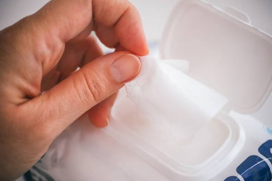 10 Surprising Benefits of Using Kitchen Grease Wipes