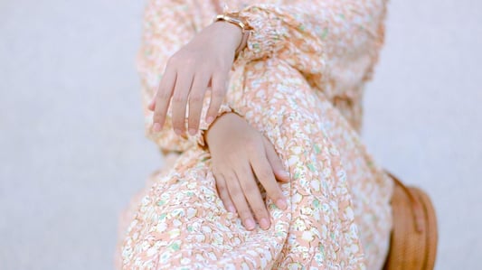 What is the most flattering material in a dress?