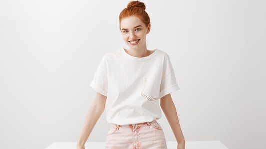 10 Ways to Style a Women’s Knitted T-Shirt for Any Season