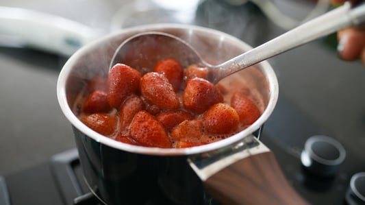 From Frying Eggs to Stewing Soup: A Multi-Purpose Pot Recommendation