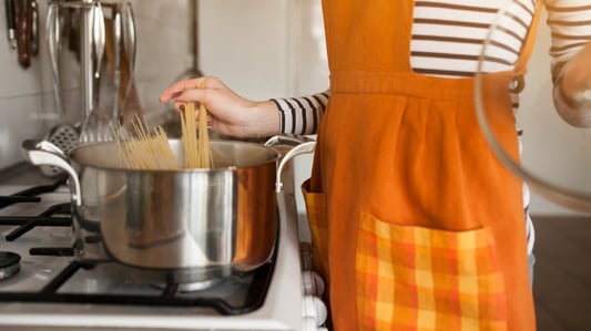 Can a Frying Pan with Physical Non-Stick Technology Really Solve the Problem of Too Much Smoke?