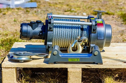 ¿Para qué se utiliza un cabrestante eléctrico?