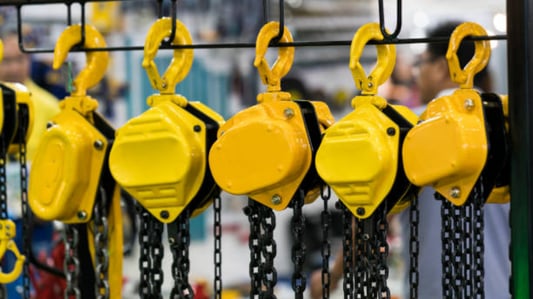 Полное руководство по электрическим цепным тачкам: функции, преимущества и области применения.