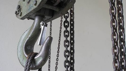 Полное руководство по трехфазным электрическим цепным тачкам: эффективность и области применения.