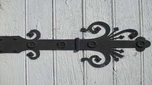 The Beauty and Elegance of Knuckle Balusters