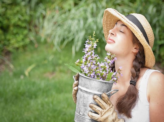 Explore the ultimate showdown between the Bucket Straw Hat and the Floppy Hat in our latest blog post! Discover which hat reigns supreme in terms of packability, making it the ideal travel companion for your sunny adventures. Find out all you need to know to stay stylish and practical on the go!









