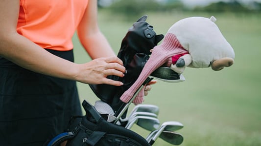 Ultimate Guide to Golf Bag Towels: Essential Gear for Every Golfer