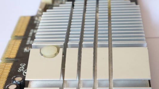 ¿Cuál es la diferencia entre un disipador de calor y un SSD normal?