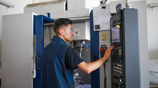 Vertical Machining Center for Large Parts: Comprehensive Guide for Precision Manufacturing