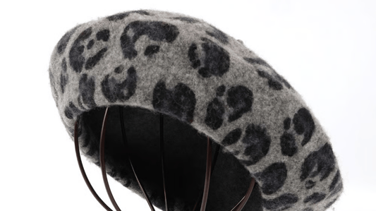Printing Beret Cap Hat French Traditional Artist Wool Leopard For Woman: A Chic Fusion of Style and Heritage