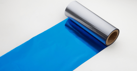 What are the key advantages of using thermal transfer ribbon for printing?