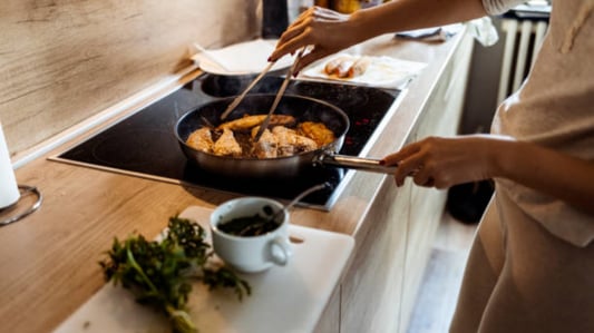 10 Must-Have Cooking Set for Kitchen to Make Your Life Easier