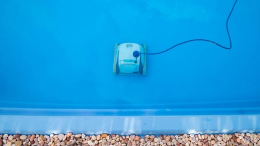 10 Prospects of Using a Robotic Pool Cleaner Dolphin