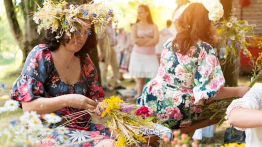Are Maxi Dresses Only for Summer?