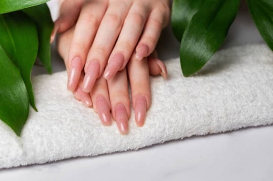 La guida definitiva all'utilizzo di un set per manicure elettrico Salon Shaper