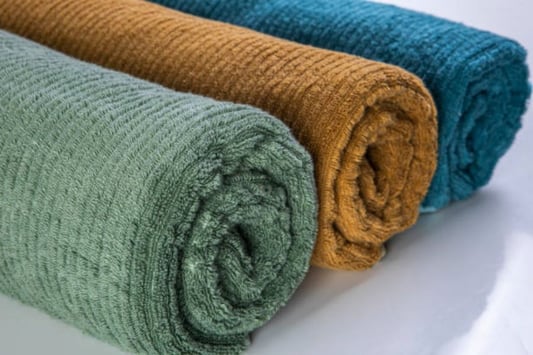Emerald Bath Towels: Luxurious and Versatile Addition to Your Bathroom