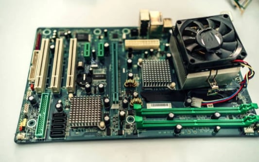 La guía definitiva sobre disipadores de calor para CPU: qué son y por qué son importantes