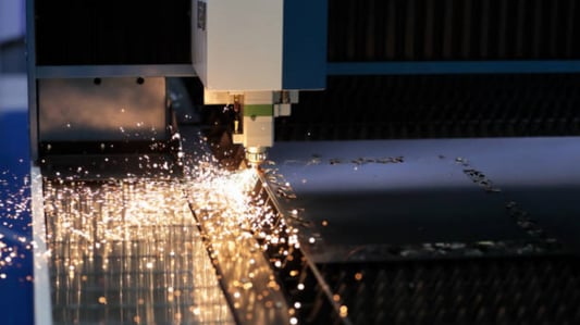 The Advantages of Using a CNC Fabric Laser Cutting Machine