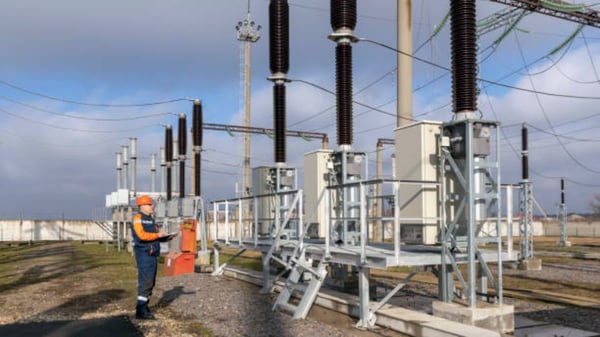 12kV Vacuum Circuit Breaker: The Anchor of Power Systems