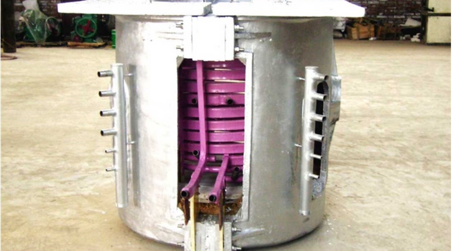 Vacuum induction furnace