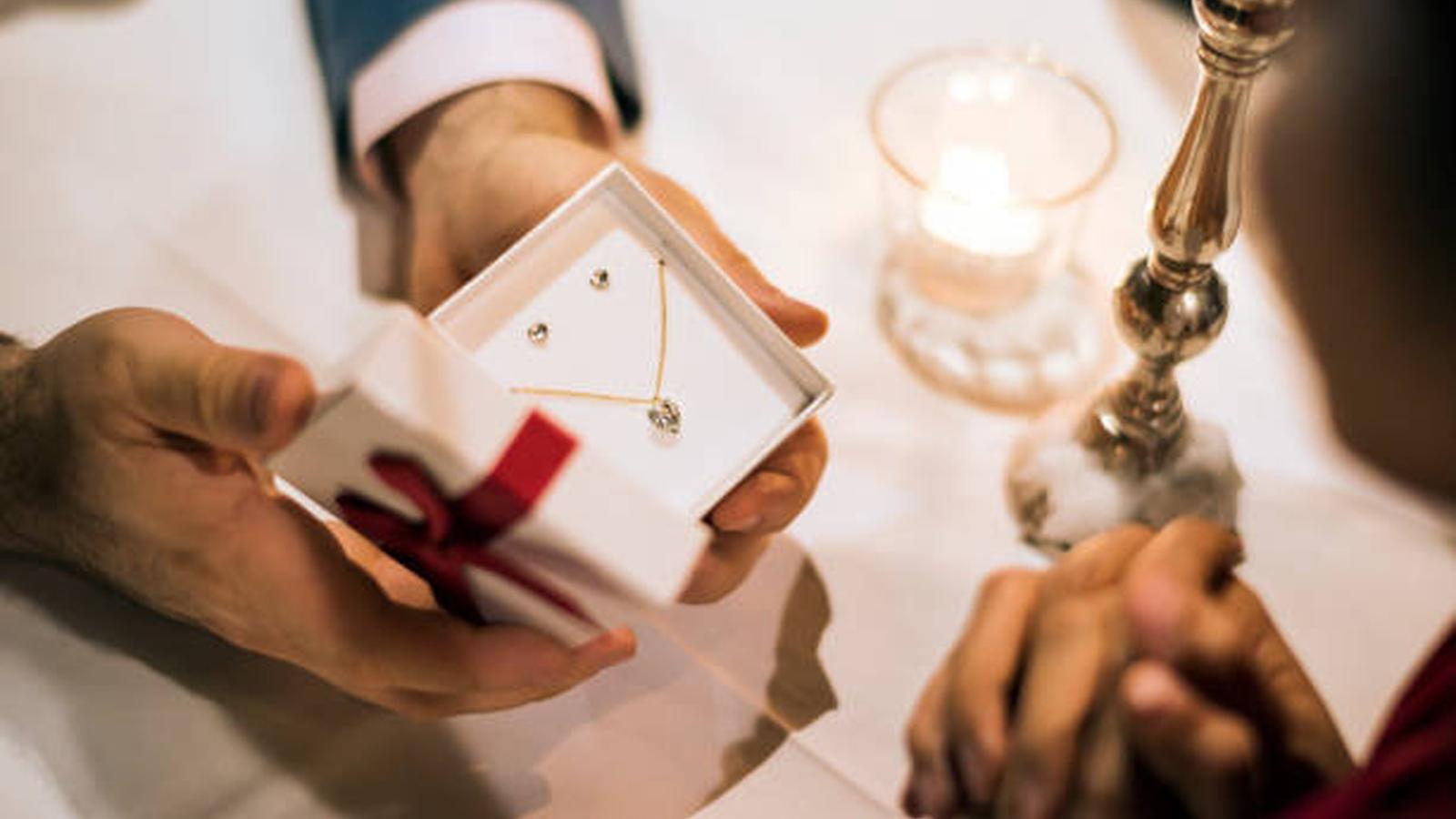 The Beauty of 925 Cross Necklaces: A Symbol of Faith and Fashion