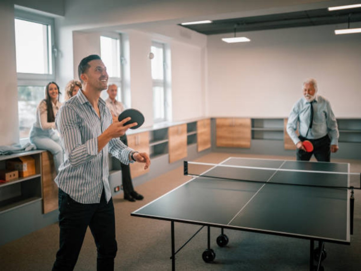 The Ultimate Guide to Indoor Table Tennis: Tips, Techniques, and Equipment