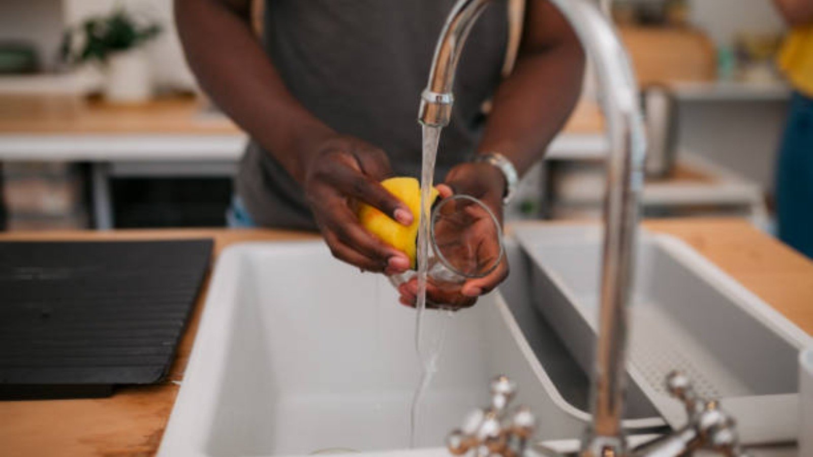The Ultimate Guide to Black Stainless Kitchen Faucets