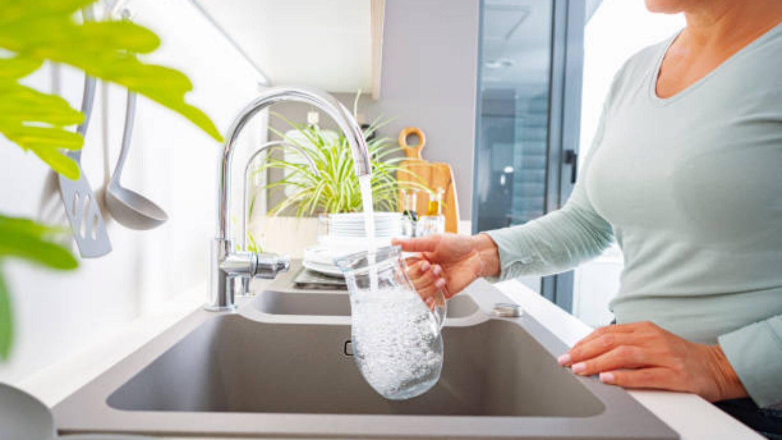 How to Remove Chlorine from Tap Water: A Comprehensive Guide