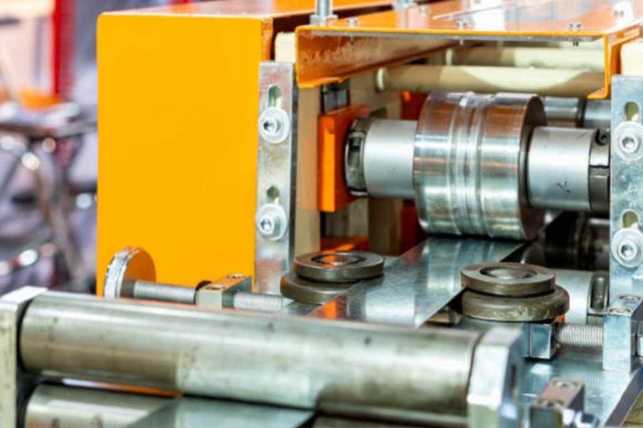 The Many Potential Uses of a Purlin Roll Forming Machine