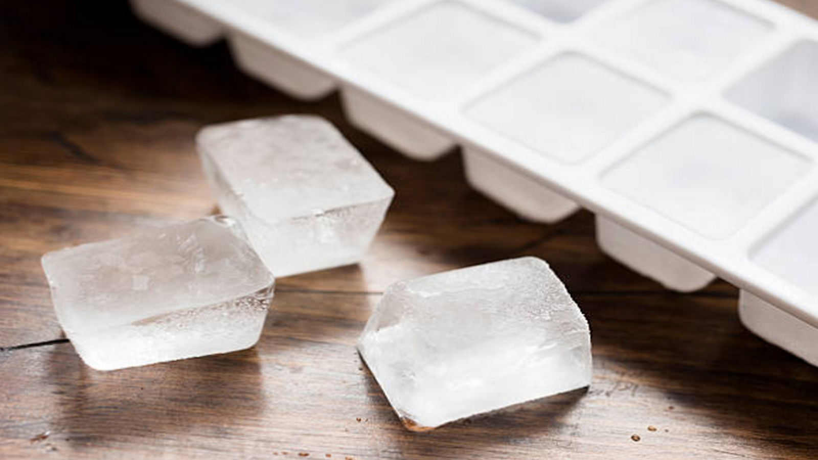 What Are the Different Types of Ice Trays?